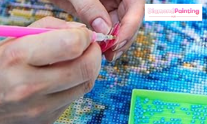 Techniques for Reducing Hand and Wrist Discomfort in Diamond Painting: Expert Advice