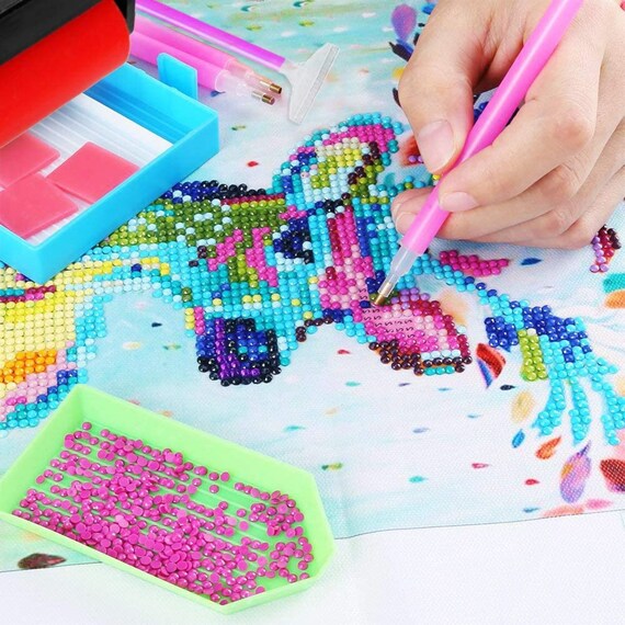 Why Scroll, When You Can Design With Diamond Paintings Kits?
